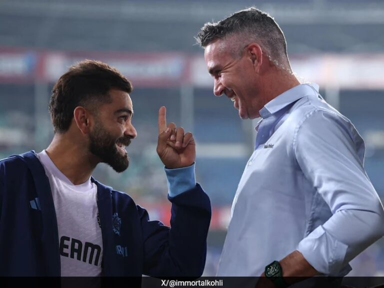 Kohli Discussing Real Estate In London With Pietersen? Eng Great Answers
