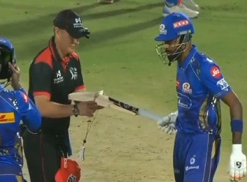 Umpire Checks Hardik's Bat During IPL Clash Between MI And DC - Here's Why