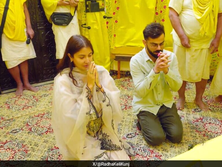 "Prasann Ho?": Virat Kohli Asked By Premanand Maharaj. His Reply, Then Anushka Sharma's Question
