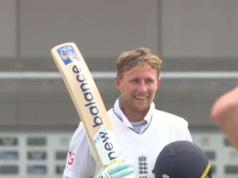 Joe Root Accidentally Hits Mohammed Siraj's Smart Band With His Bat. This Happens Next